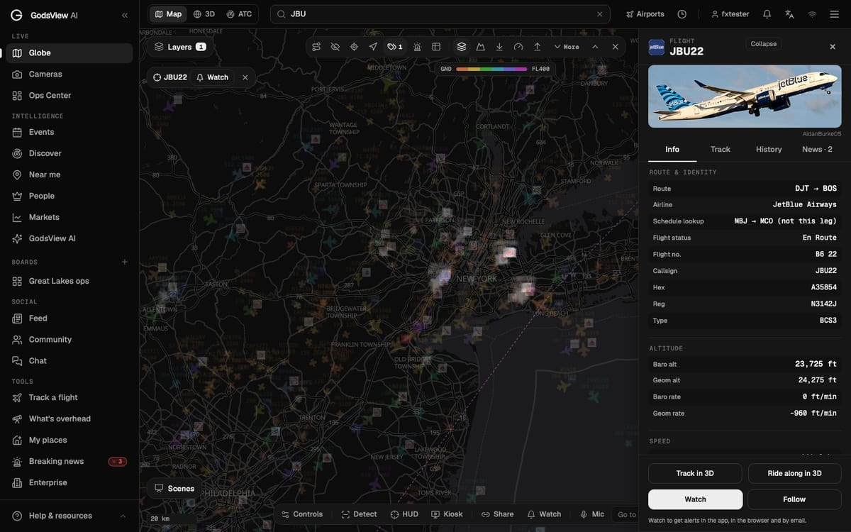 JetBlue flight JBU22 selected on GodsView: photo, route, callsign, hex, registration, altitude and the Track in 3D, Ride along, Watch and Follow buttons
